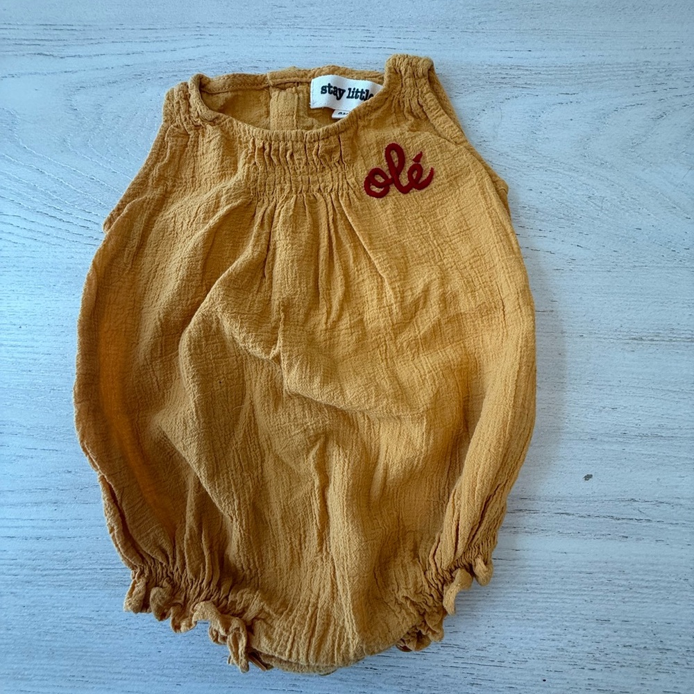 Stay Little Mustard Bodysuit for Kids. 6 months.